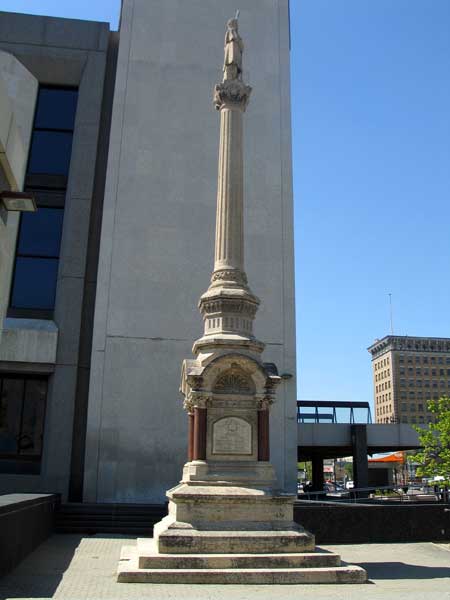 volunteermonument1